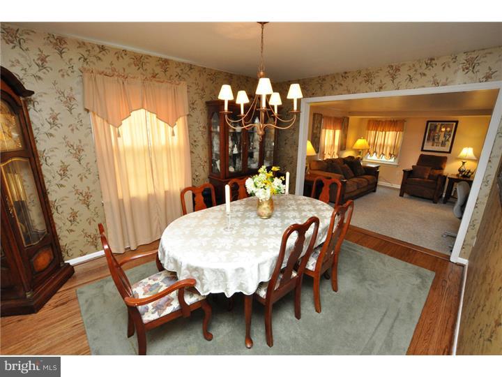 514 Covered Bridge Road Cherry Hill, NJ 08034 - Photo 5 of 18 Dining Room