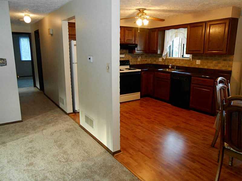 5095 McAnulty Road Baldwin, PA 15236 - Photo 21 of 25 Kitchen.