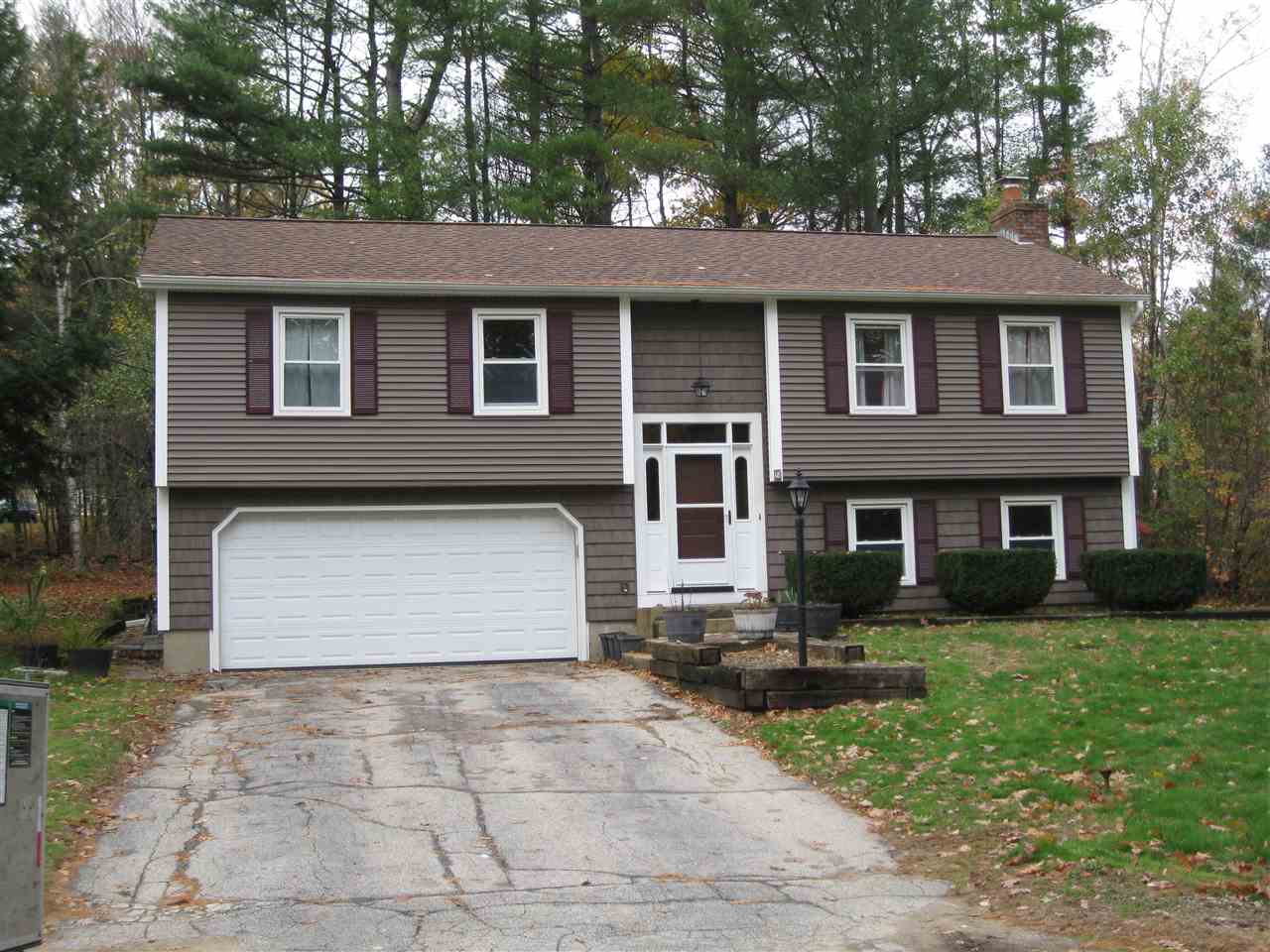 18 Yvonne Street Rochester, NH 03867 - Photo 1 of 17