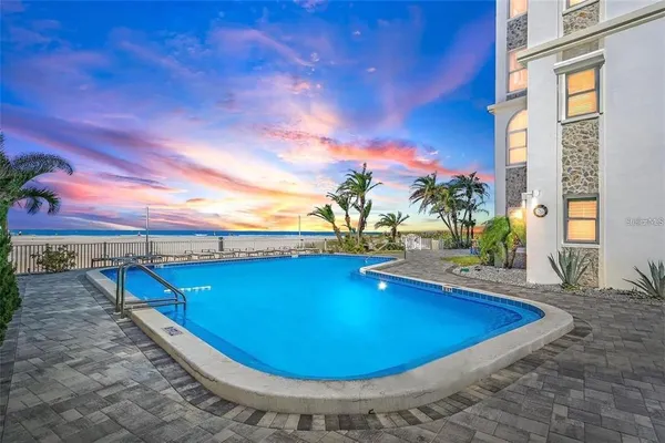 $3,800 | 4950 Gulf Boulevard, Unit 903, St. Pete Beach, FL 33706
