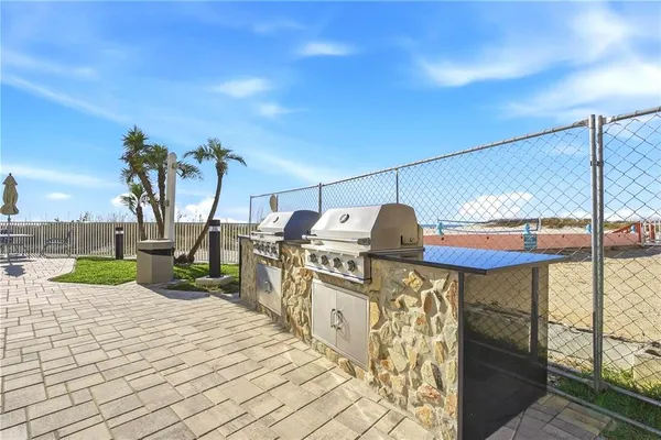 $3,800 | 4950 Gulf Boulevard, Unit 903, St. Pete Beach, FL 33706