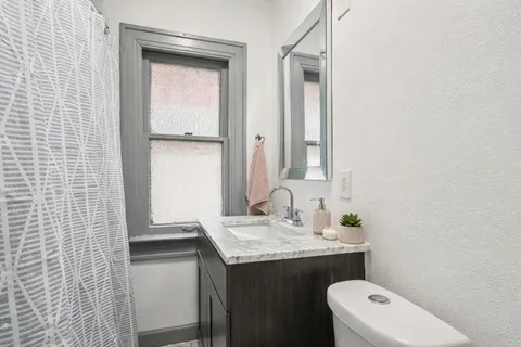 $245,900 | 4073 North 16th Street, Milwaukee, WI 53209