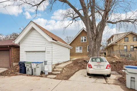 $245,900 | 4073 North 16th Street, Milwaukee, WI 53209