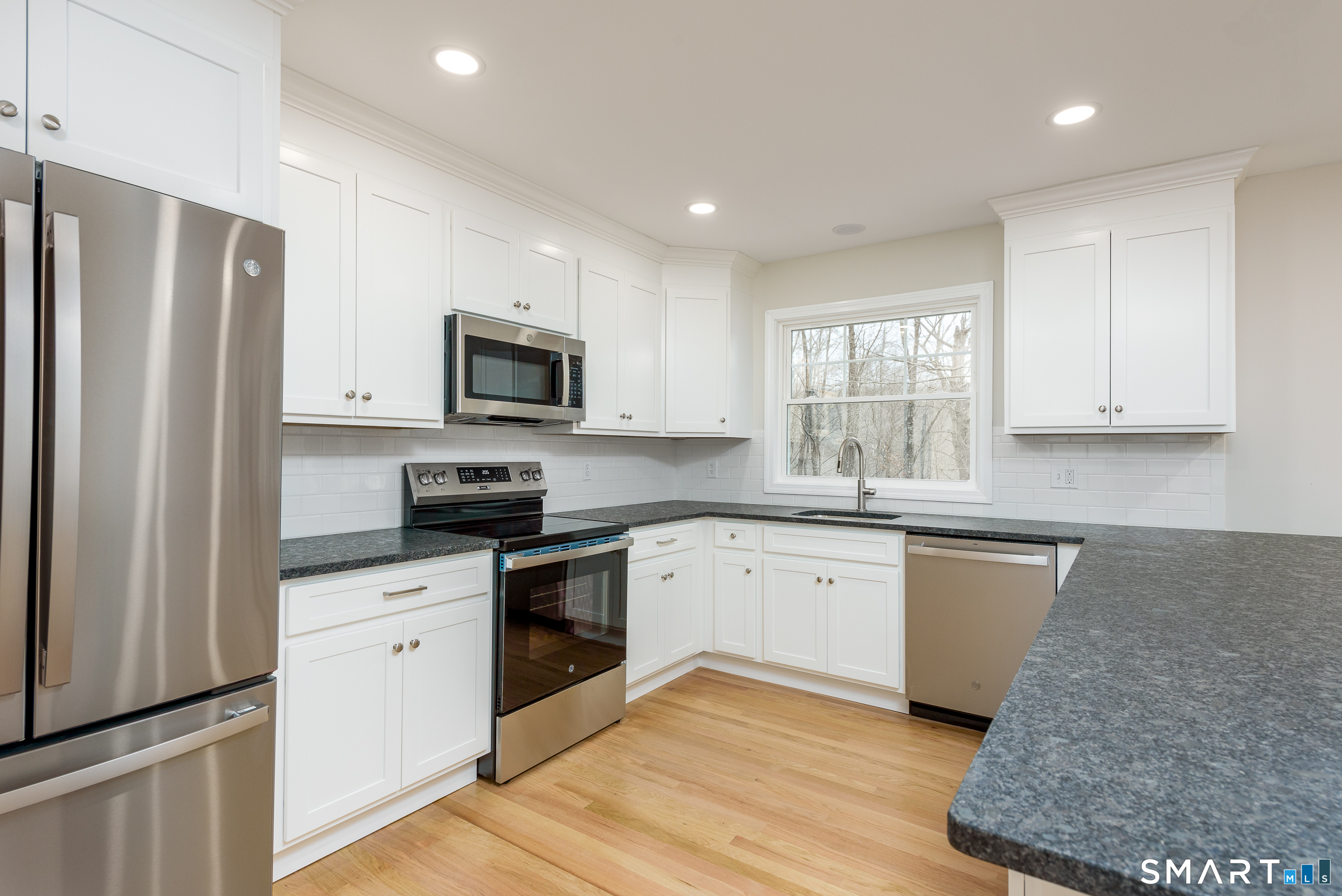 18 Alexander Road East Haddam, CT 06415 - Photo 5 of 34