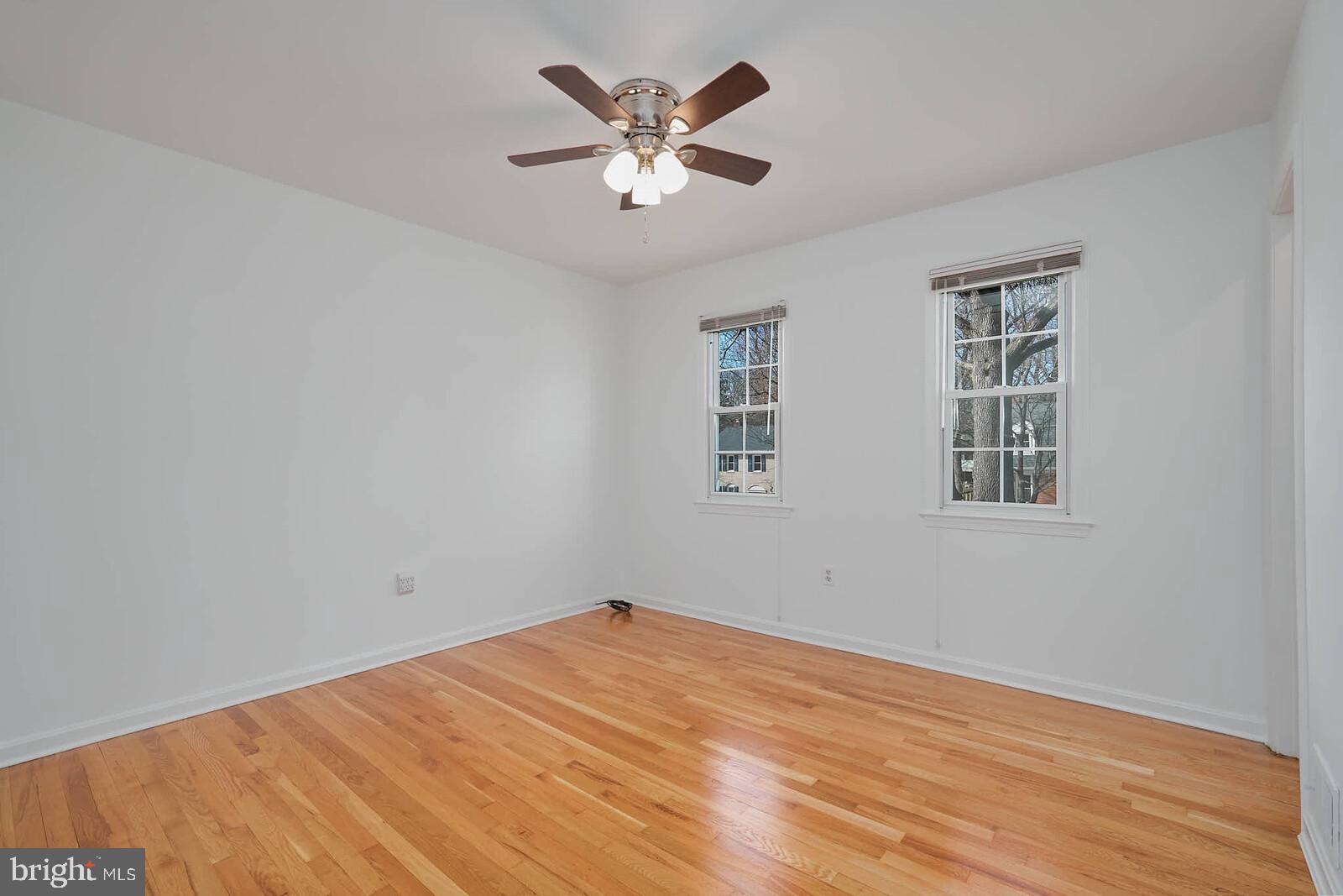 12517 Kuhl Road Silver Spring, MD 20902 - Photo 23 of 55 Bedroom #2 - same level as owner's bedroom