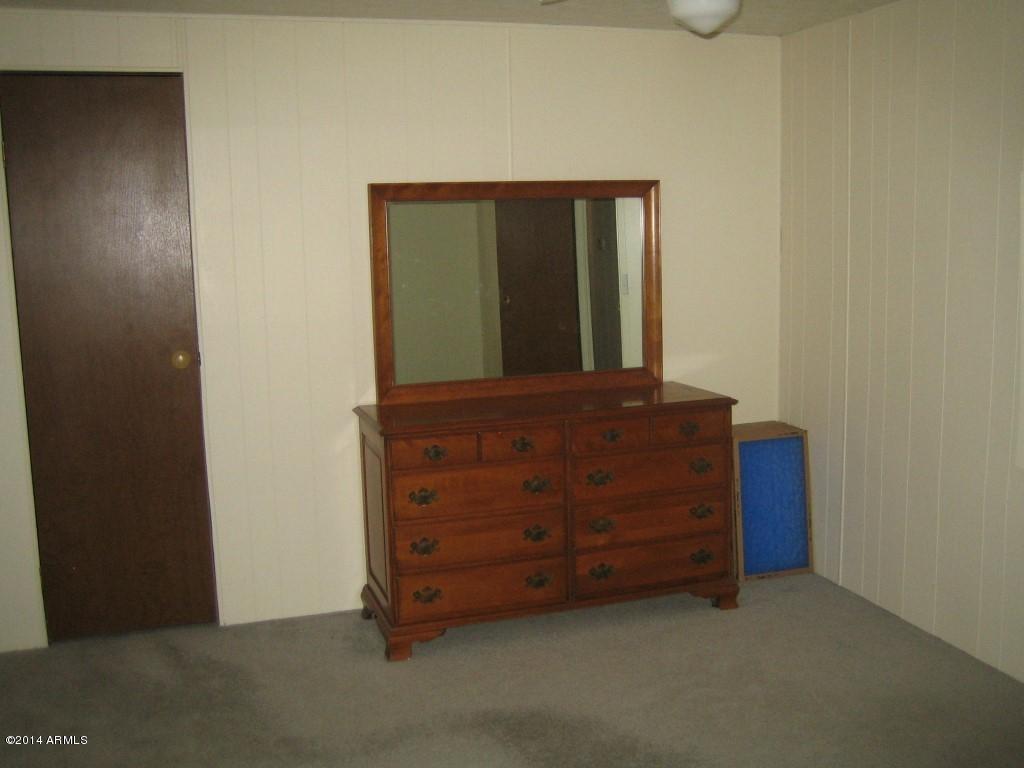 2227 South Descanso Road Apache Junction, AZ 85119 - Photo 15 of 21 12 bedroom 1