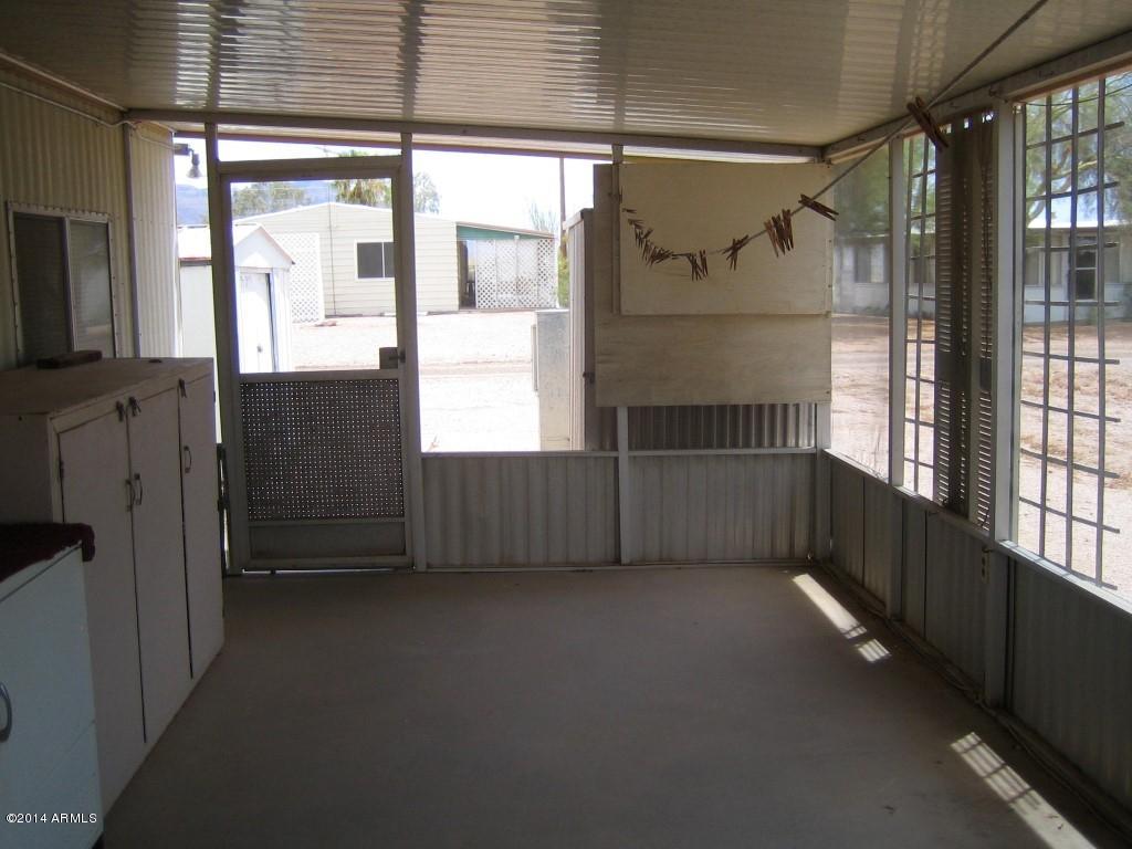 2227 South Descanso Road Apache Junction, AZ 85119 - Photo 20 of 21 18 back patio