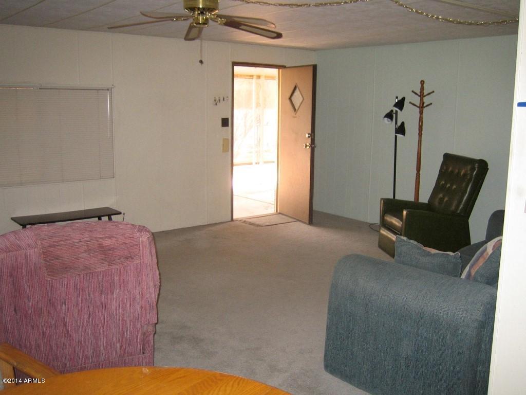 2227 South Descanso Road Apache Junction, AZ 85119 - Photo 4 of 21 4 living room view 2