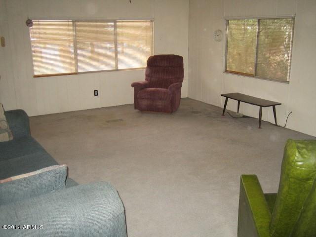 2227 South Descanso Road Apache Junction, AZ 85119 - Photo 10 of 21 9 aa living room