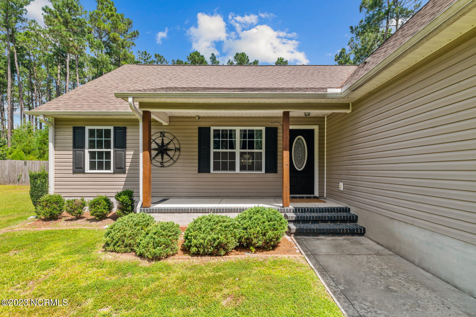 1382 Gould Road Jacksonville, NC 28540 - Photo 4 of 41 4