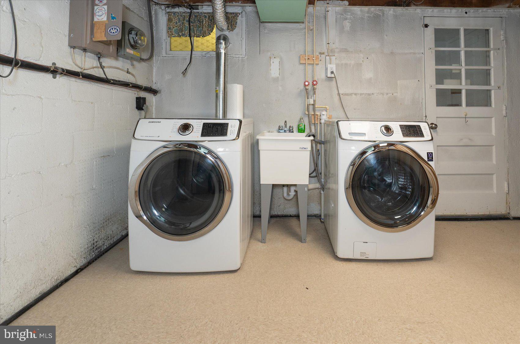 2230 Firethorn Road Baltimore, MD 21220 - Photo 32 of 35 Front loading washer and dryer with sanitary tub!