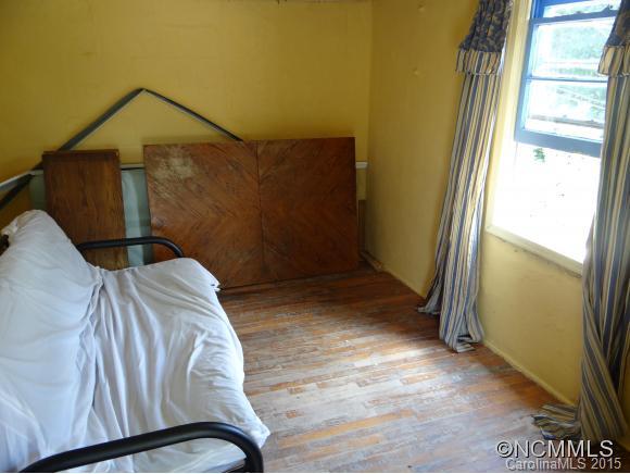 9 Red Raven Road Swannanoa, NC 28778 - Photo 16 of 17 Gallery Image 16