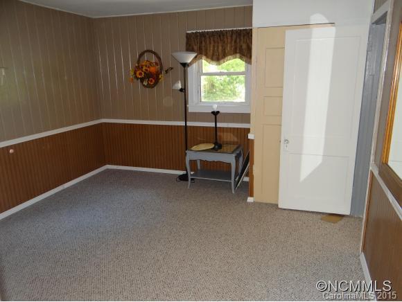9 Red Raven Road Swannanoa, NC 28778 - Photo 6 of 17 Gallery Image 6