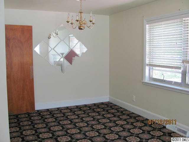 3223 Enfield Road Charlotte, NC 28205 - Photo 3 of 7 Gallery Image 3