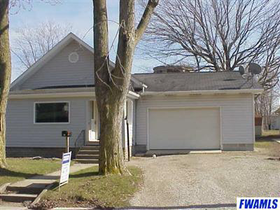 102 East Oak Street Decatur, IN 46733 - Photo 1 of 6