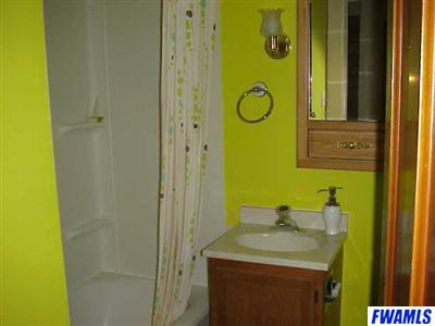102 East Oak Street Decatur, IN 46733 - Photo 6 of 6