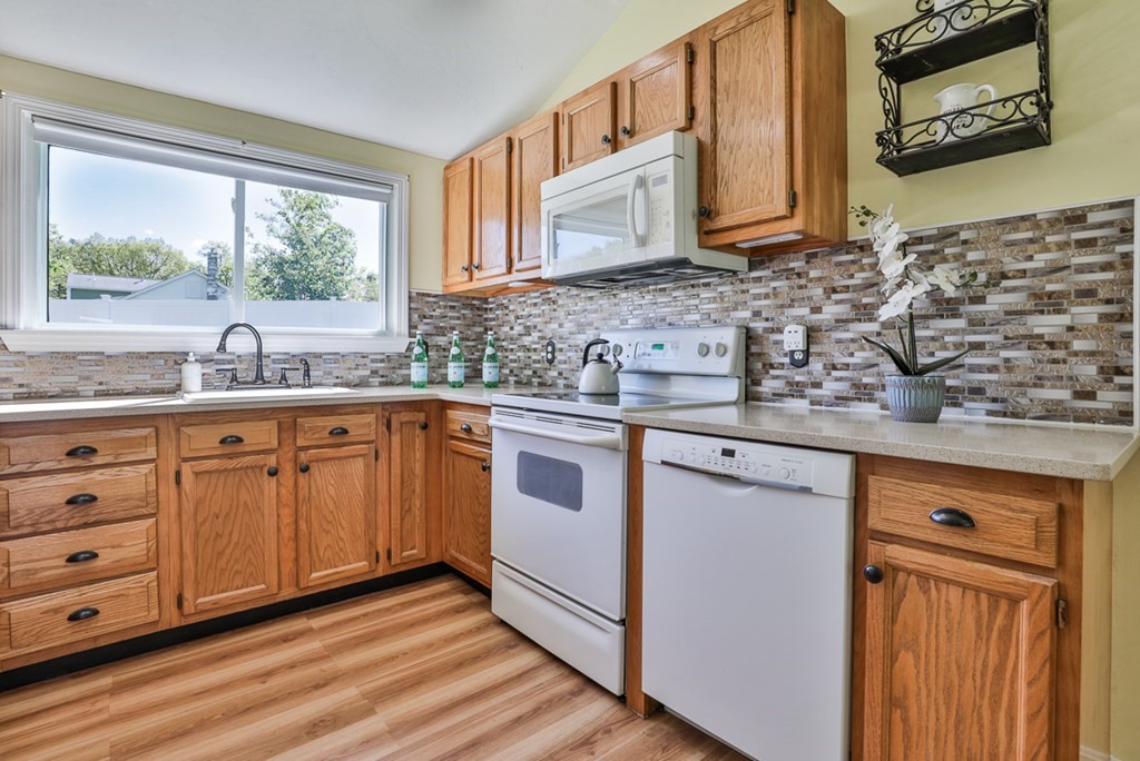 24 Fir Road Westford, MA 01886 - Photo 7 of 16 Gallery Image 7