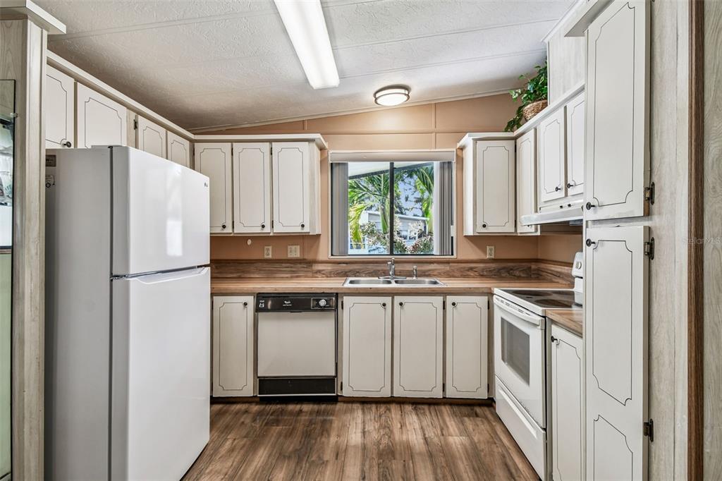 12501 Ulmerton Road, Unit 182 Largo, FL 33774 - Photo 10 of 77