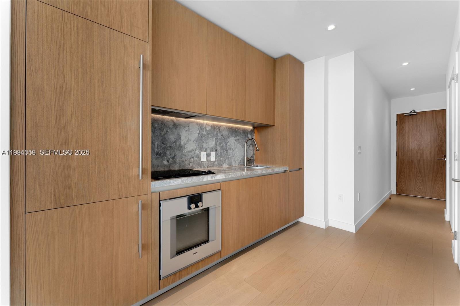 500 Alton Road, Unit 2504 Miami Beach, FL 33139 - Photo 5 of 21