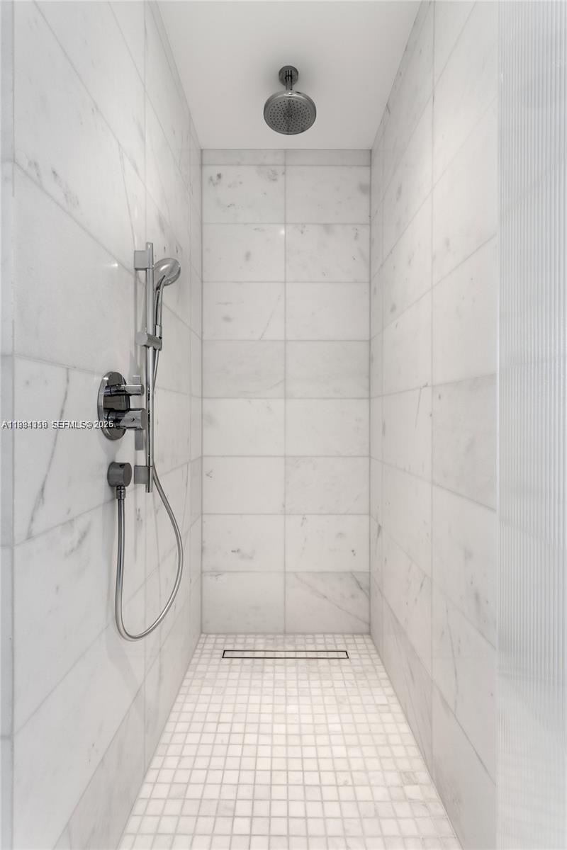 500 Alton Road, Unit 2504 Miami Beach, FL 33139 - Photo 10 of 21