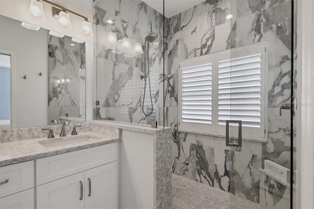 5956 Rachele Drive Sarasota, FL 34243 - Photo 14 of 33 Gallery Image 14