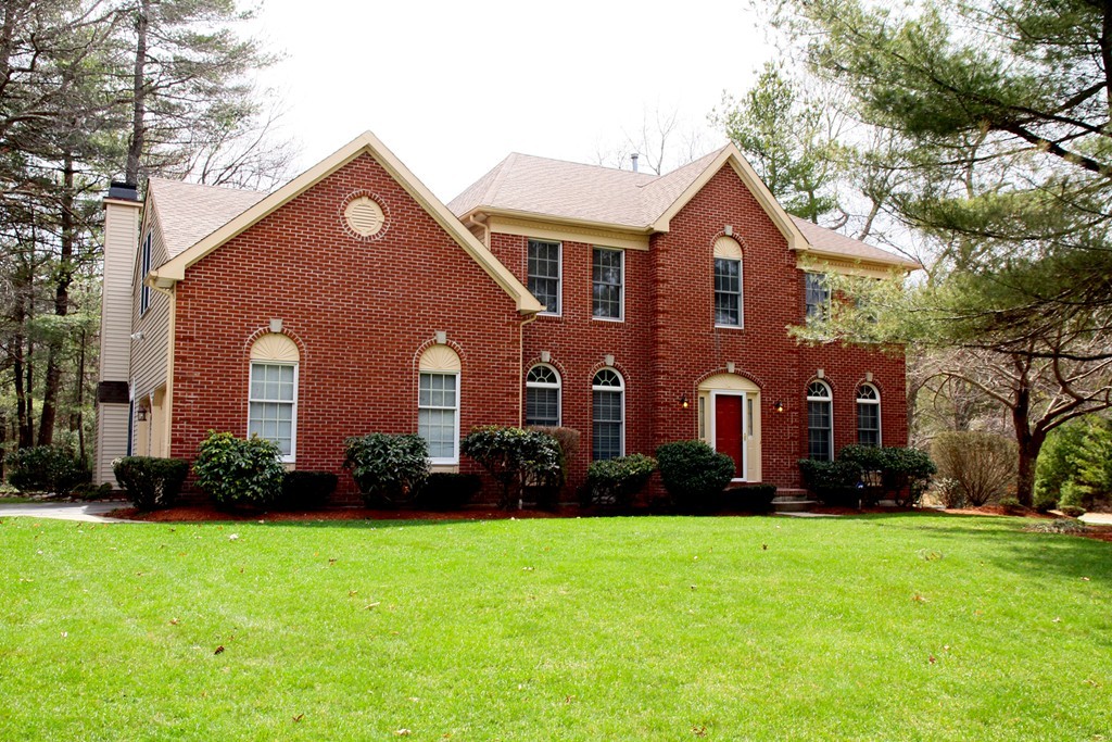 72 Foundry Road Sharon, MA 02067 - Photo 1 of 24 Gallery Image 1