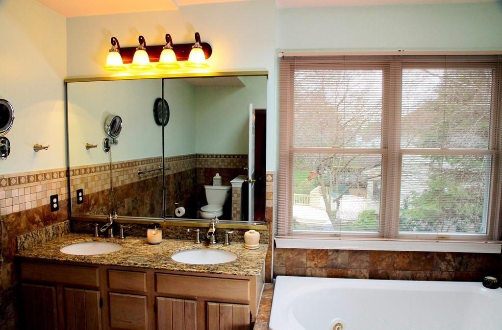 72 Foundry Road Sharon, MA 02067 - Photo 16 of 24 Gallery Image 16