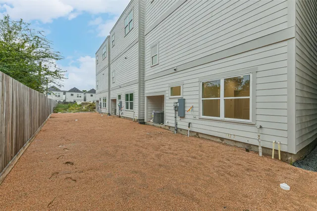 $525,000 | 7705 Earl Rudder Way, Houston, TX 77055