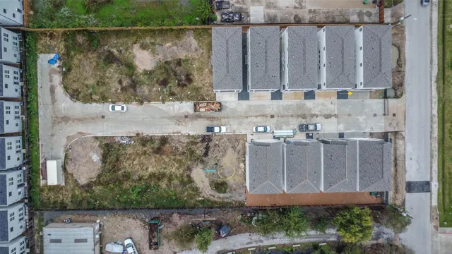 $525,000 | 7705 Earl Rudder Way, Houston, TX 77055