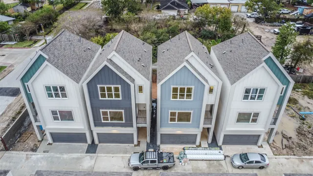 $525,000 | 7705 Earl Rudder Way, Houston, TX 77055