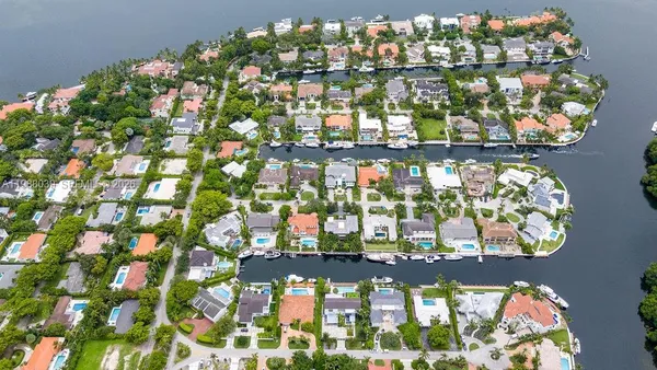 $16,000 | 75 South Prospect Drive, Unit 75, Coral Gables, FL 33133