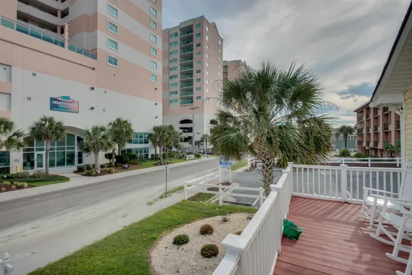 $1,099,900 | 1906 South Ocean Boulevard, North Myrtle Beach, SC 29582