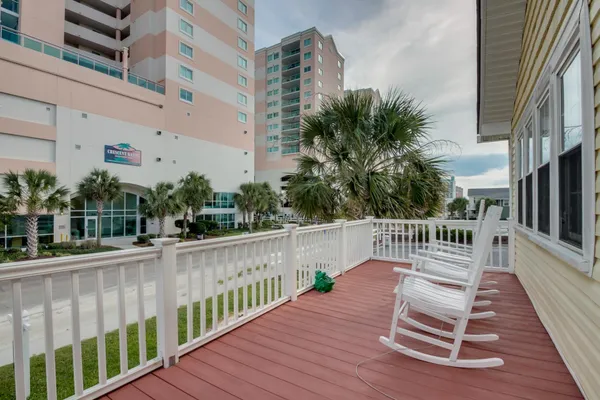 $1,099,900 | 1906 South Ocean Boulevard, North Myrtle Beach, SC 29582