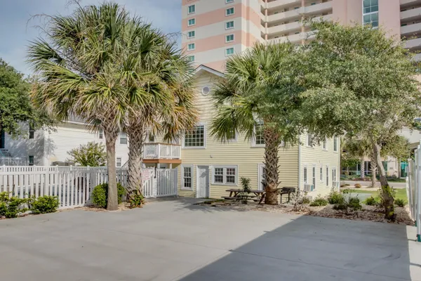 $1,099,900 | 1906 South Ocean Boulevard, North Myrtle Beach, SC 29582