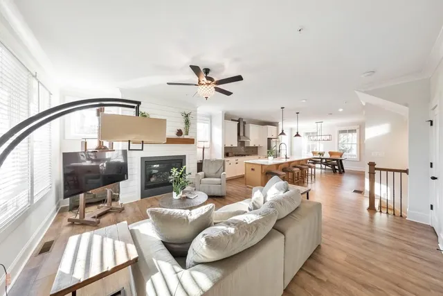 $525,000 | 320 Oak Arms Way, Woodstock, GA 30188