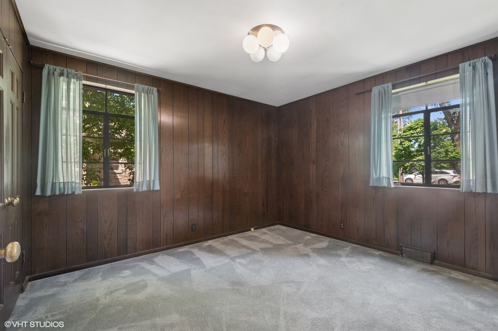 1288 Sunview Lane Winnetka, IL 60093 - Photo 12 of 25 a view of an empty room with a window