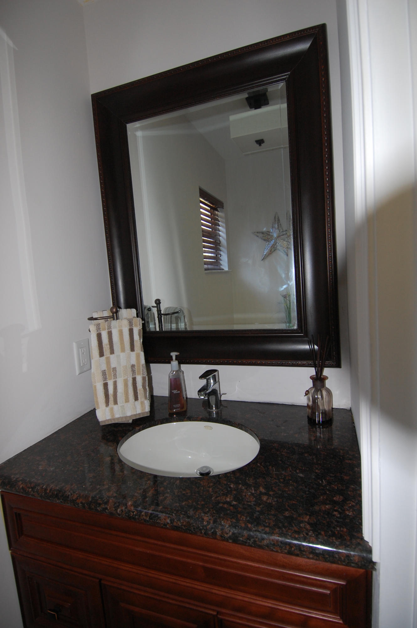 1420 Southwest 20th Street Boca Raton, FL 33486 - Photo 32 of 40 House Powder Room 1