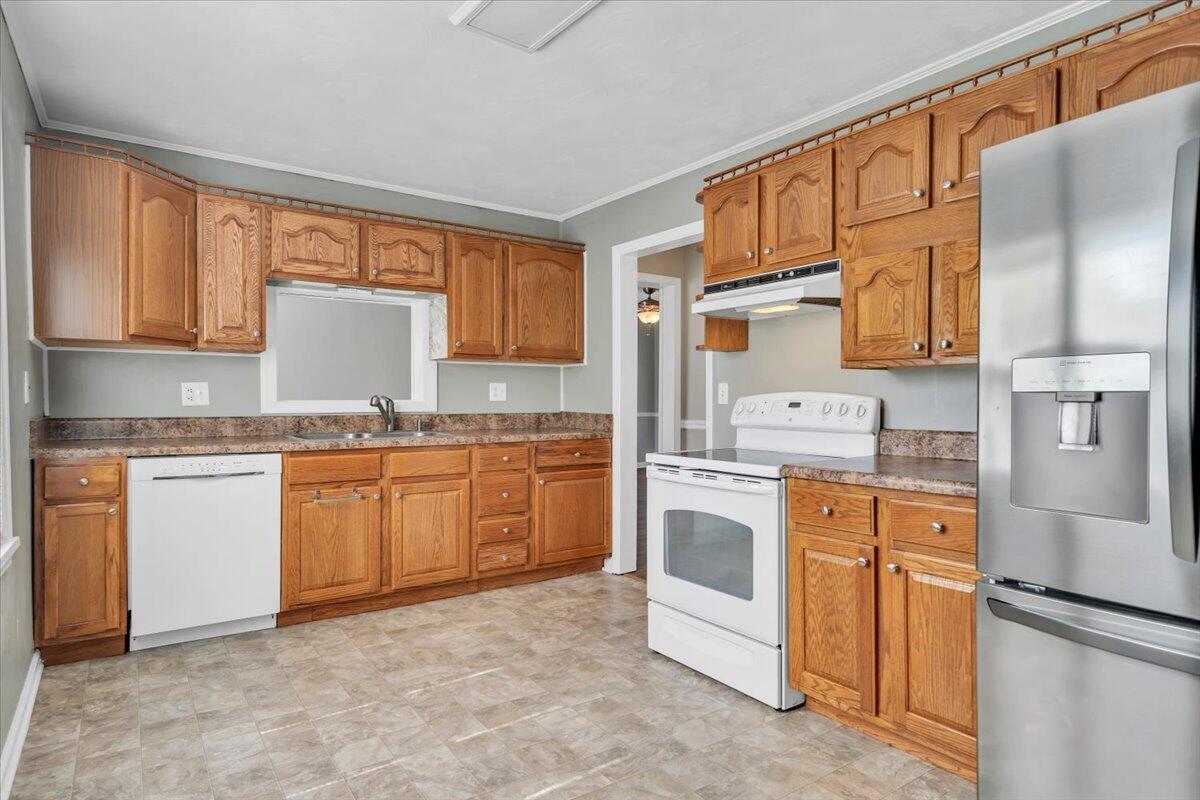 3705 New Spring Branch Road Southeast Roanoke, VA 24014 - Photo 11 of 39 11-MIB06599