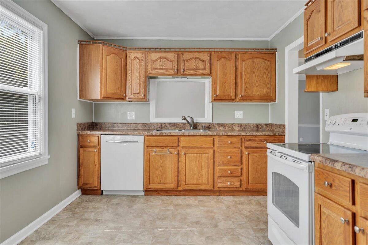 3705 New Spring Branch Road Southeast Roanoke, VA 24014 - Photo 12 of 39 12-MIB06590