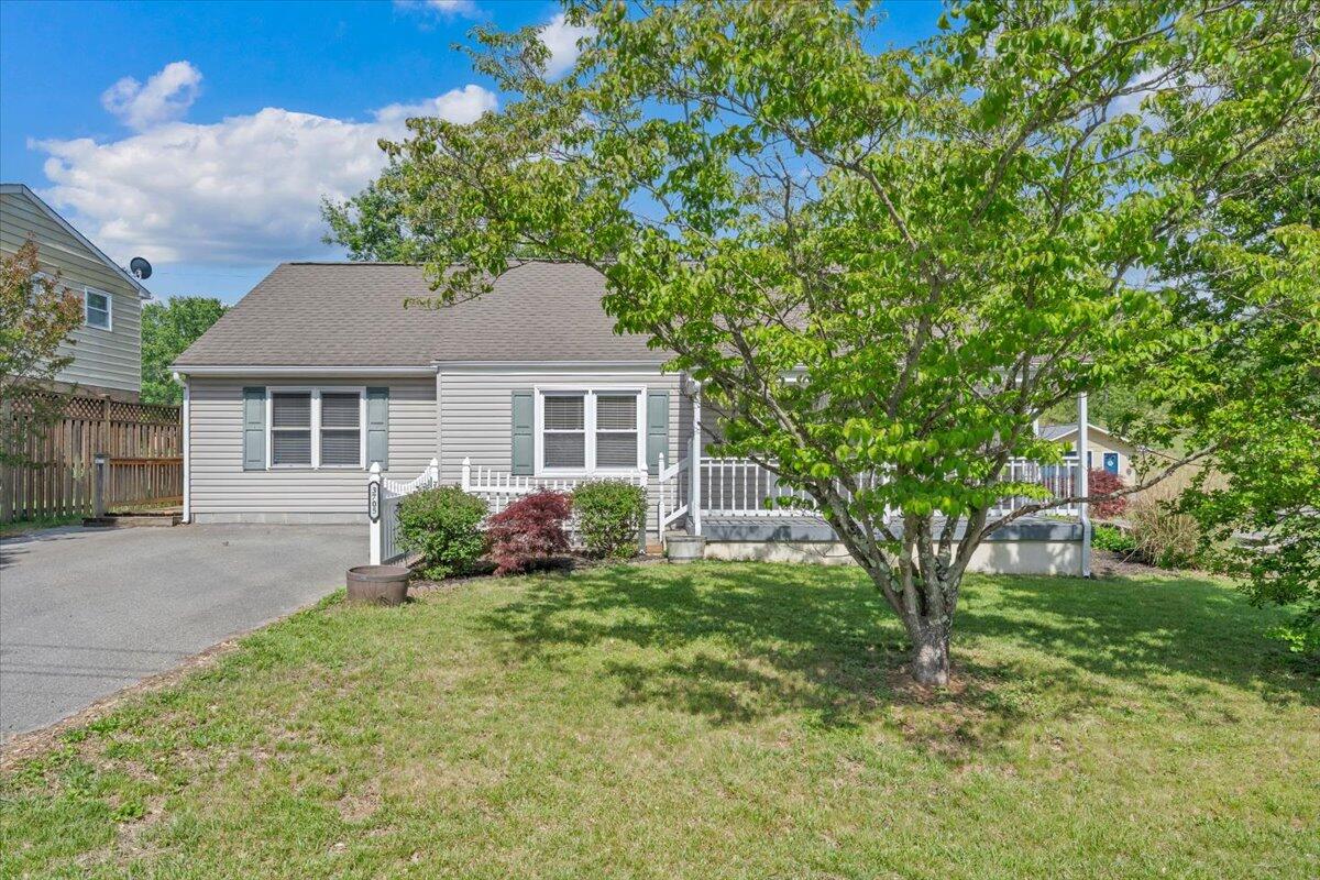 3705 New Spring Branch Road Southeast Roanoke, VA 24014 - Photo 2 of 39 02-MIB06662-R5