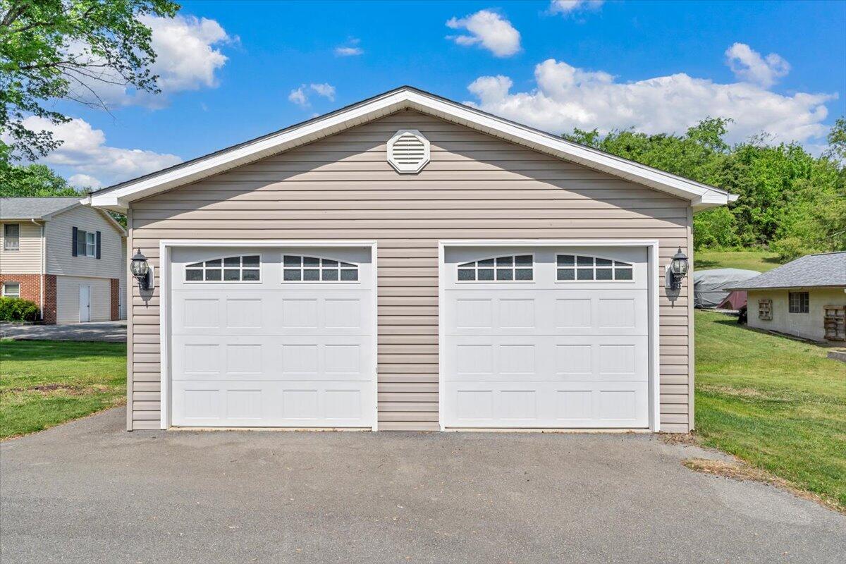 3705 New Spring Branch Road Southeast Roanoke, VA 24014 - Photo 35 of 39 35-MIB06671