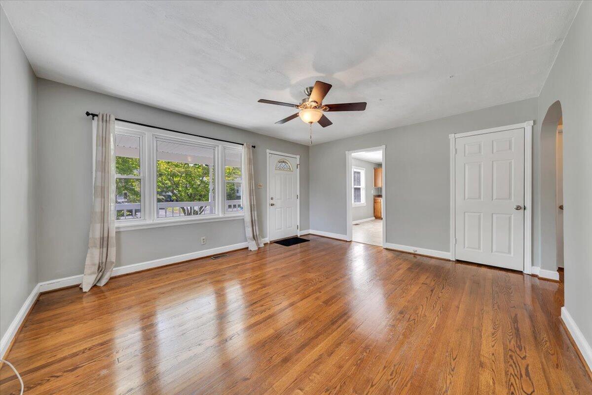 3705 New Spring Branch Road Southeast Roanoke, VA 24014 - Photo 8 of 39 08-MIB06584