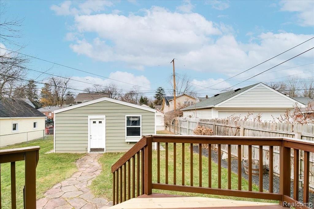 317 Wilcox Street Rochester, MI 48307 - Photo 25 of 29