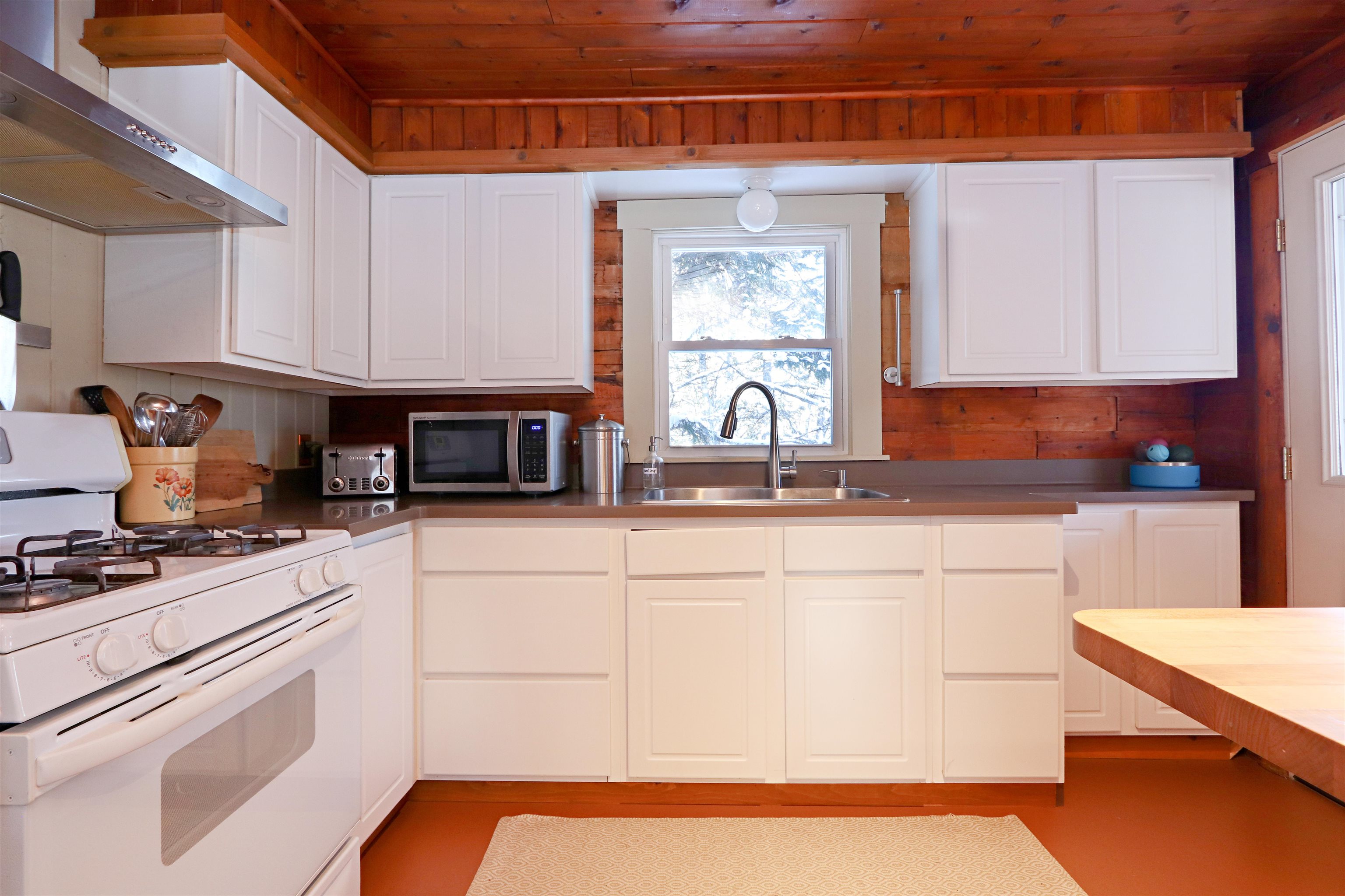 829 Cotton Road Lyndon, VT 05851 - Photo 8 of 32 Gallery Image 8