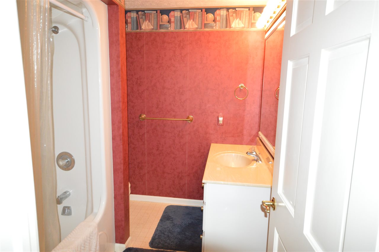 6442 Mission Ridge Traverse City, MI 49686 - Photo 15 of 19 1833050-14.JPG