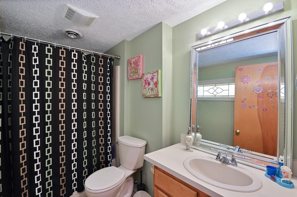 19 East Bluff Road, Unit 19 Ashland, MA 01721 - Photo 10 of 36 Gallery Image 10