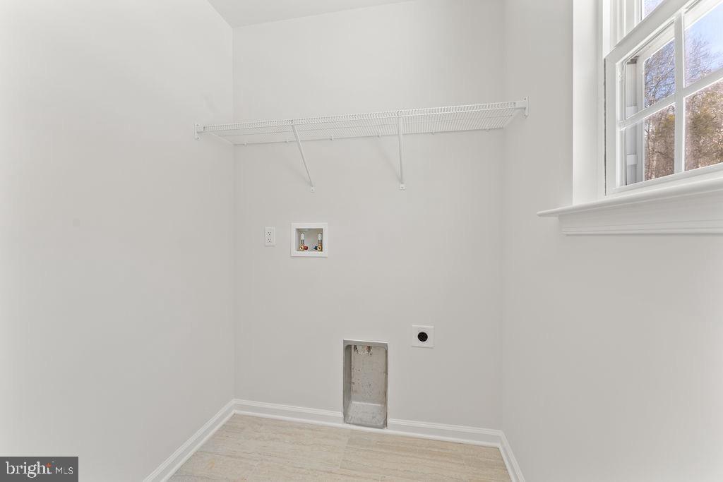 18289 Cameron Road Gordonsville, VA 22942 - Photo 22 of 71 a view of a small space