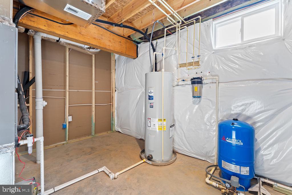 18289 Cameron Road Gordonsville, VA 22942 - Photo 45 of 71 a view of a room with wooden walls