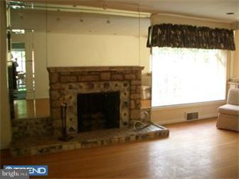 1248 Gilbert Road Jenkintown, PA 19046 - Photo 5 of 12 Living Room