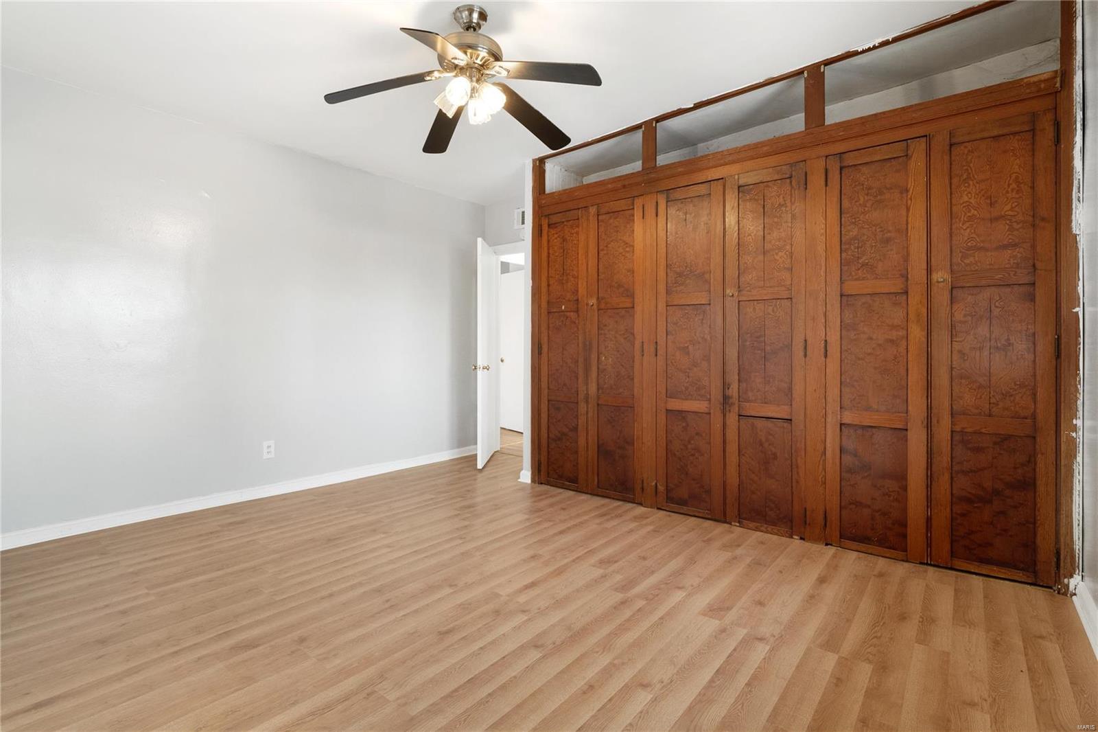 548 Chambers Road St. Louis, MO 63137 - Photo 6 of 13 Gallery Image 6